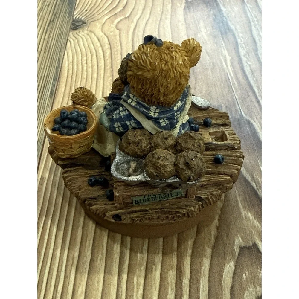 Boyds Bears-The Boydsenbeary Patch Candle jar topper 
